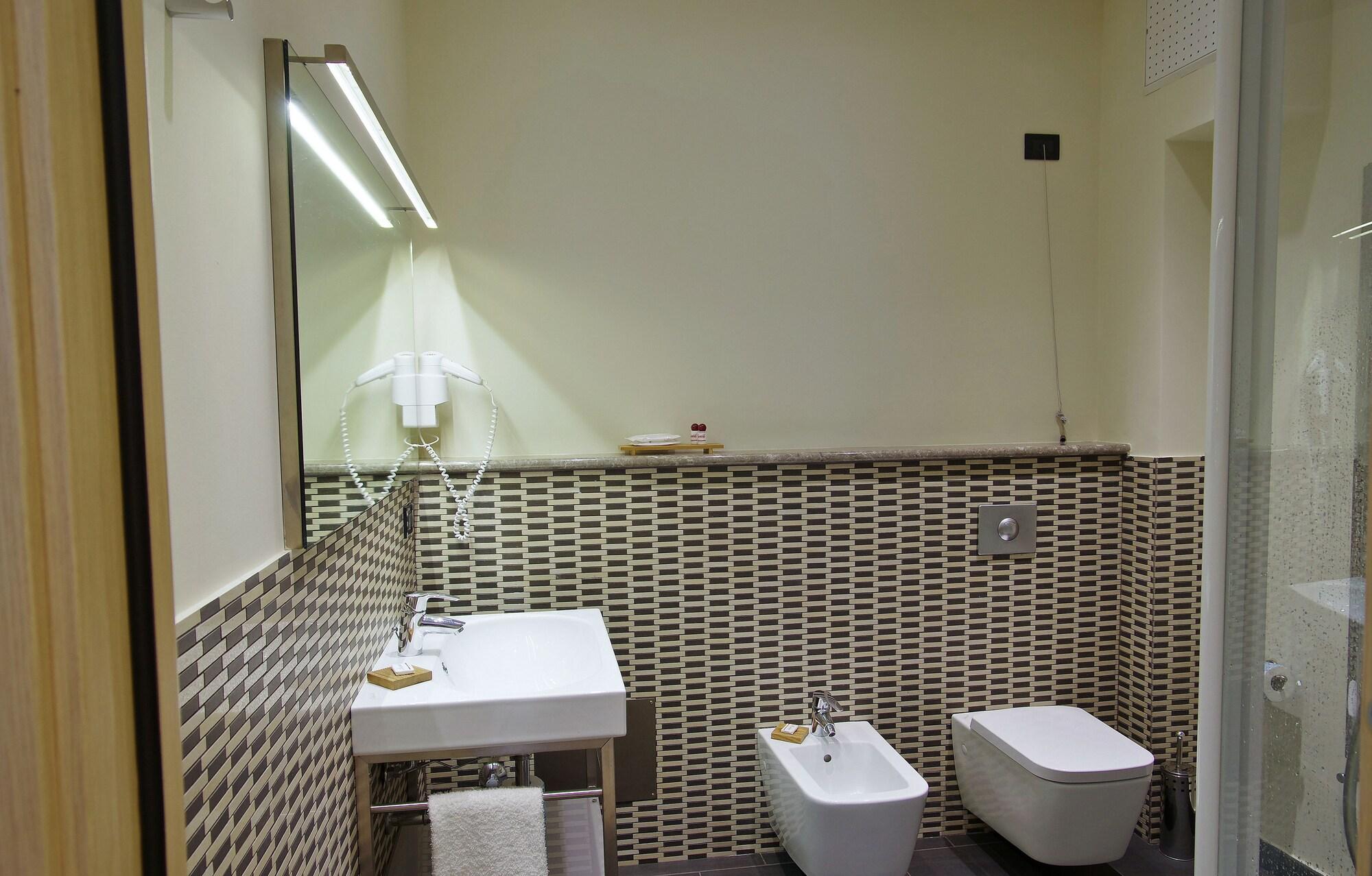 Bb 10 Serpotta - Palazzo Riolo & Restaurant ปาแลร์โม ภายนอก รูปภาพ