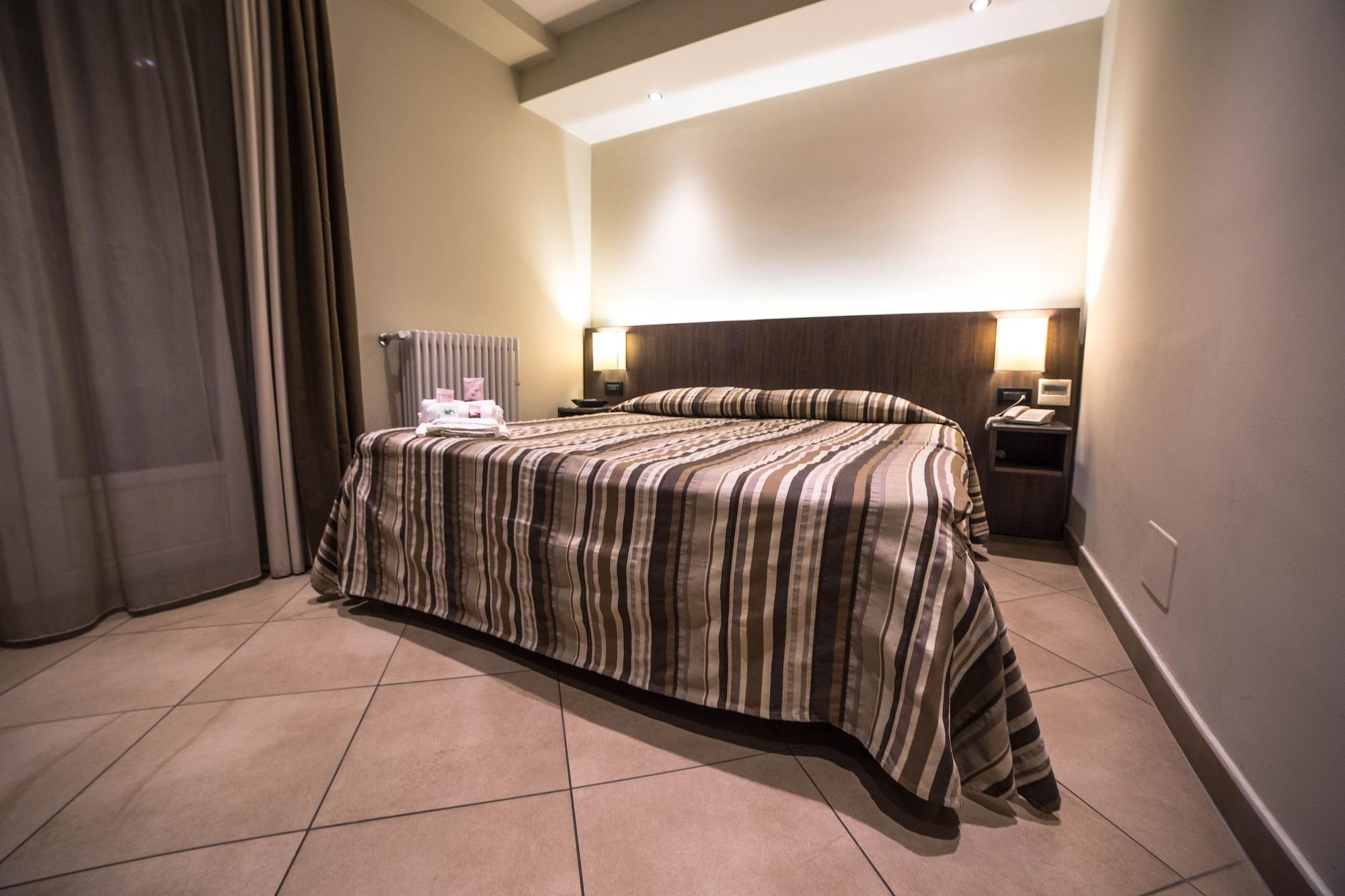 Bb 10 Serpotta - Palazzo Riolo & Restaurant ปาแลร์โม ภายนอก รูปภาพ